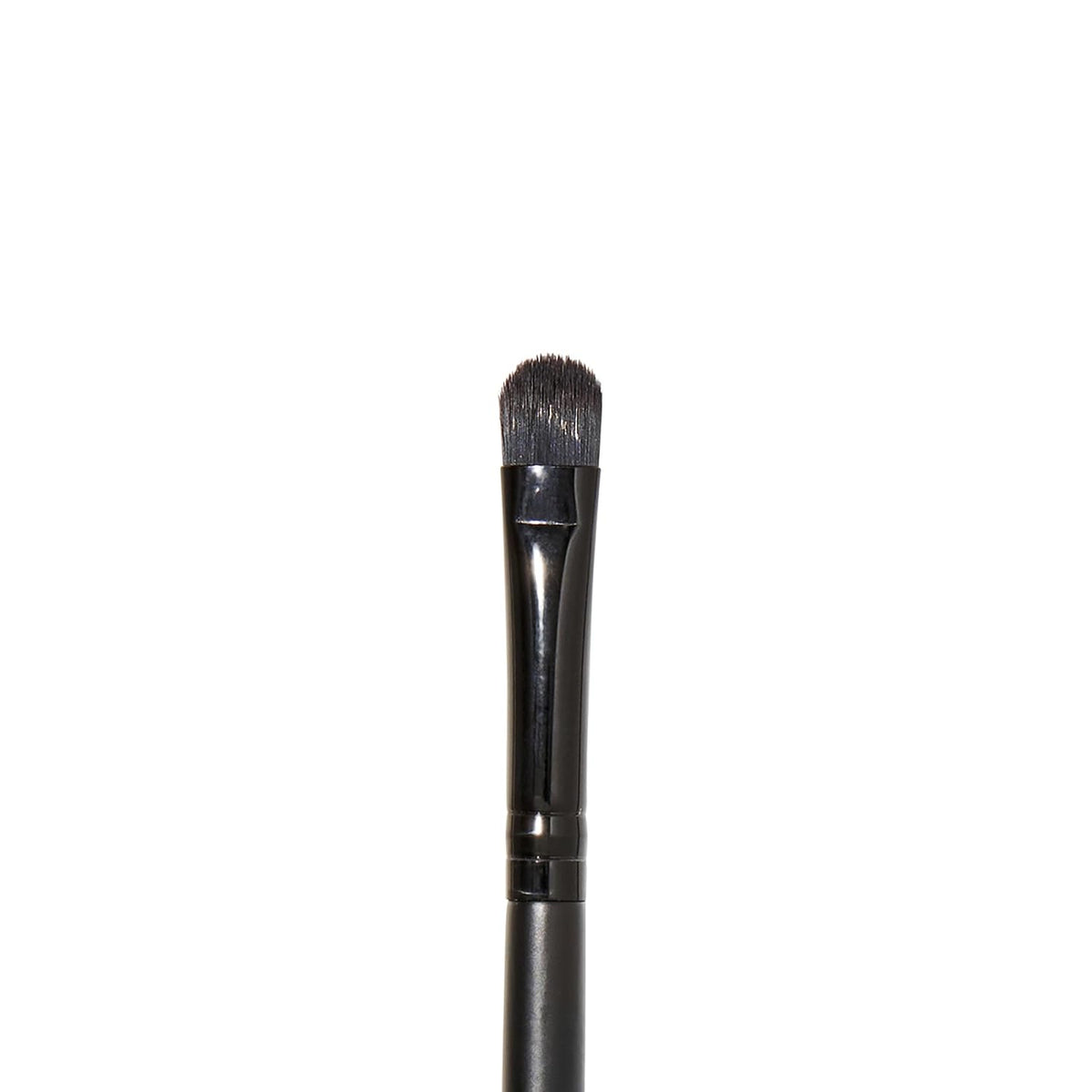 e.l.f. Concealer Brush. Flat Makeup Brush For Concealing Imperfections. Vegan & Cruelty-Free