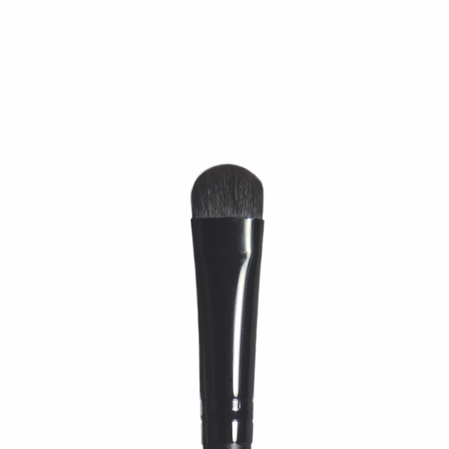 e.l.f. Eyeshadow C Brush. Curved Eyeshadow Brush For Blending & Diffusing. Helps Create The Perfect Smoky Eye. Vegan & Cruelty-Free
