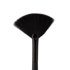 e.l.f. Fan Brush. Powder & Contour Makeup Brush. Unique Fan Shape Blends For A Flawless Finish. Soft & Absorbent. Vegan & Cruelty-Free