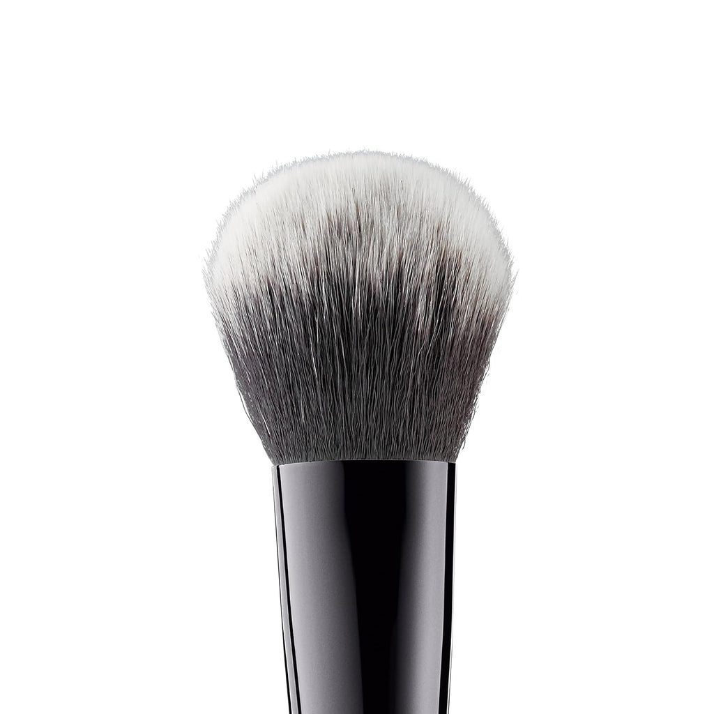 e.l.f. Flawless Face Brush. Synthetic Makeup Brush For Contour & Definition. Great For Powder. Blush & Bronzer. Vegan & Cruelty-Free